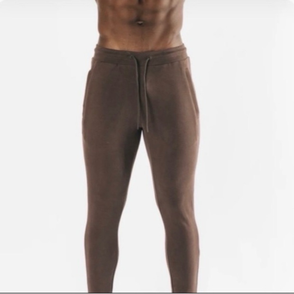 Alphalete Men's Identity Jogger - Cocoa